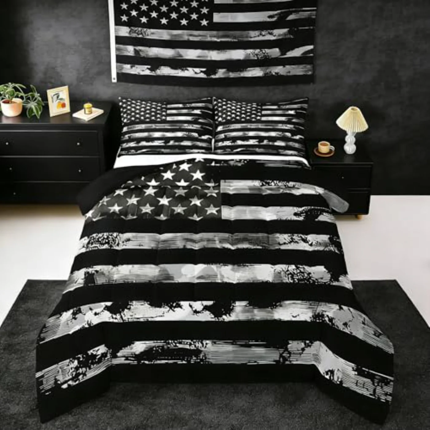 Boys Black Gray Camo American Comforter Set, Twin