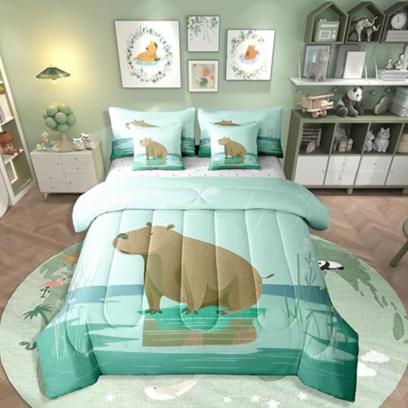 Capybara Comforter Set, Full, Green & Sage