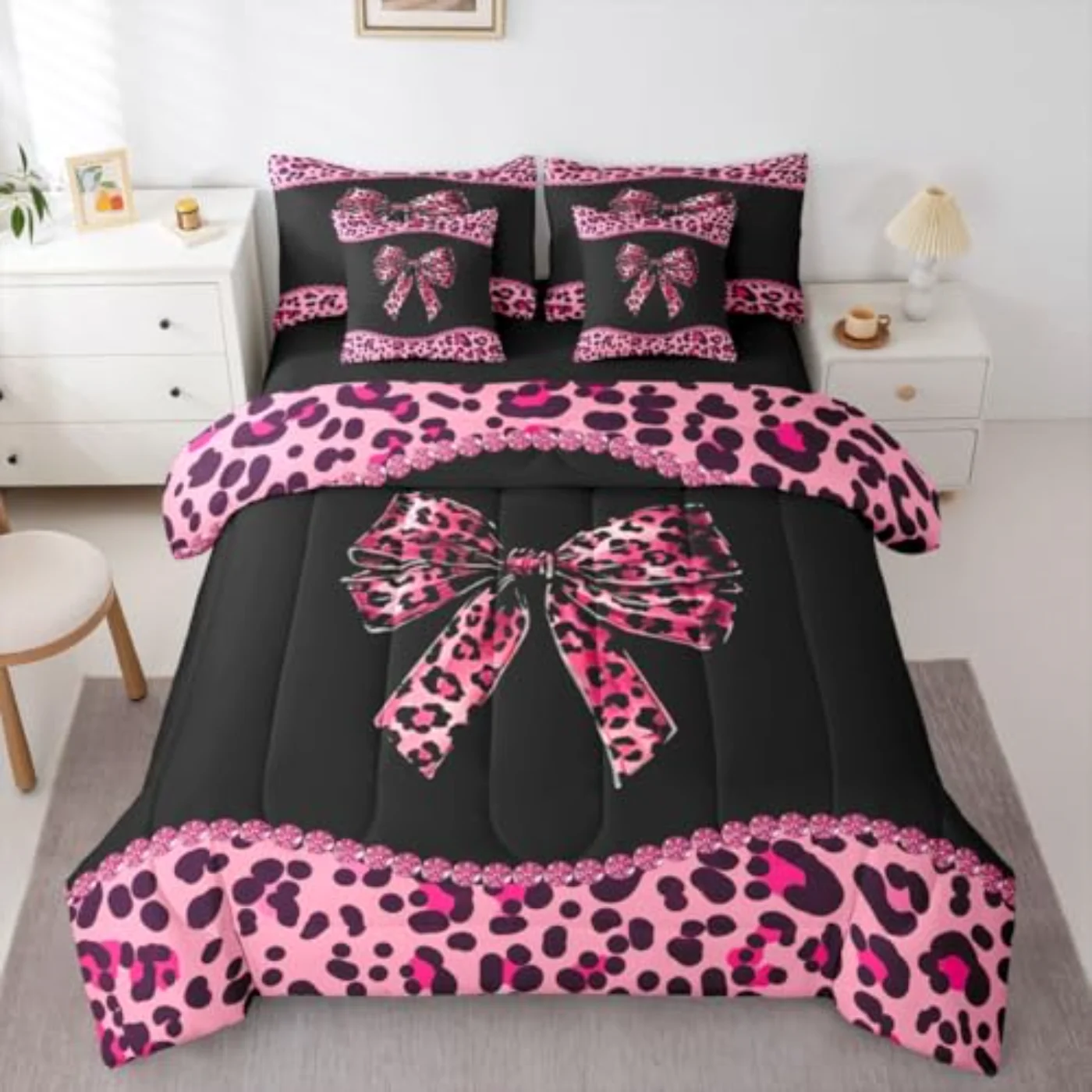African Cheetah Bow Girls Women Comforter Set, Queen