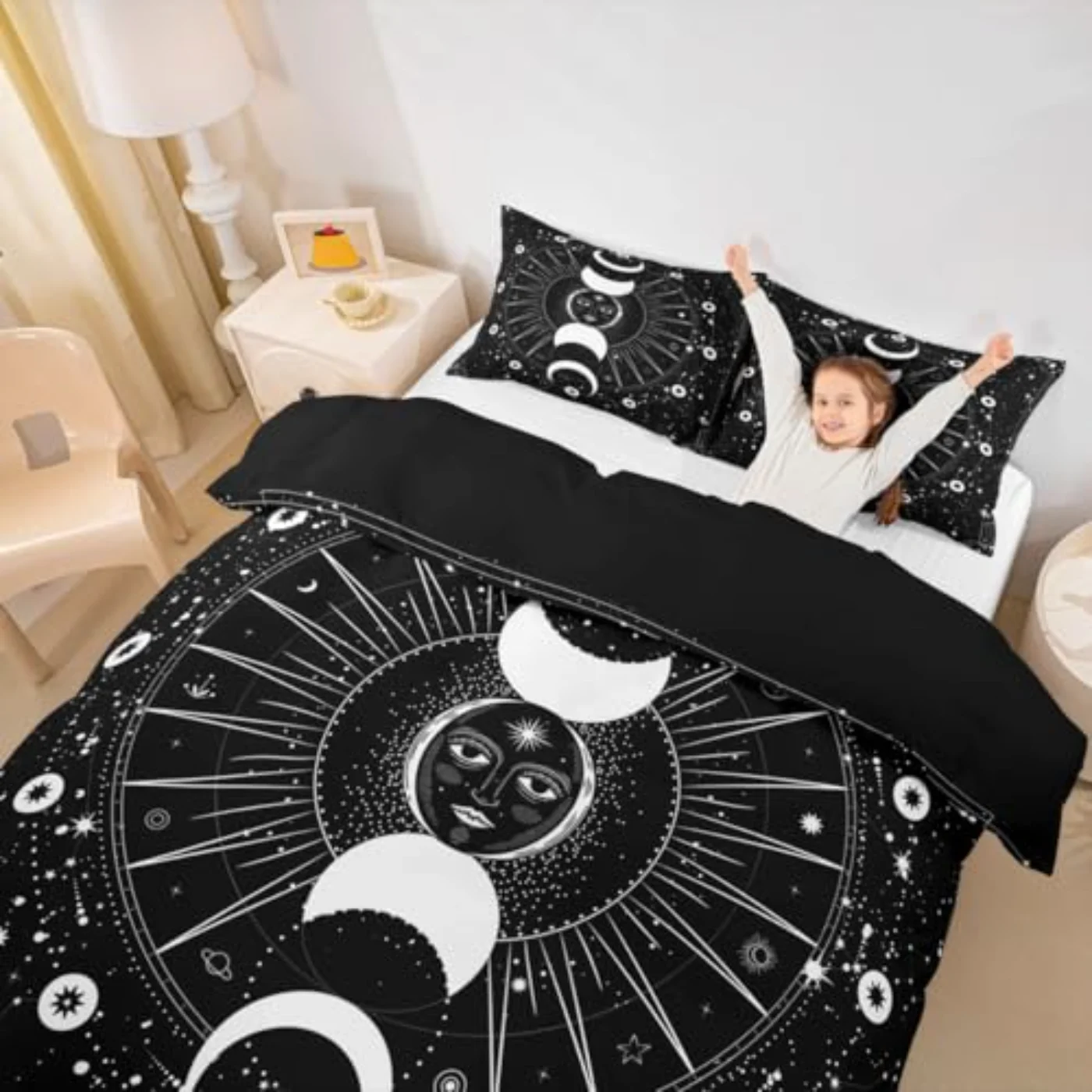 Sun Moon Duvet Cover, Twin, Black (6QVJ)