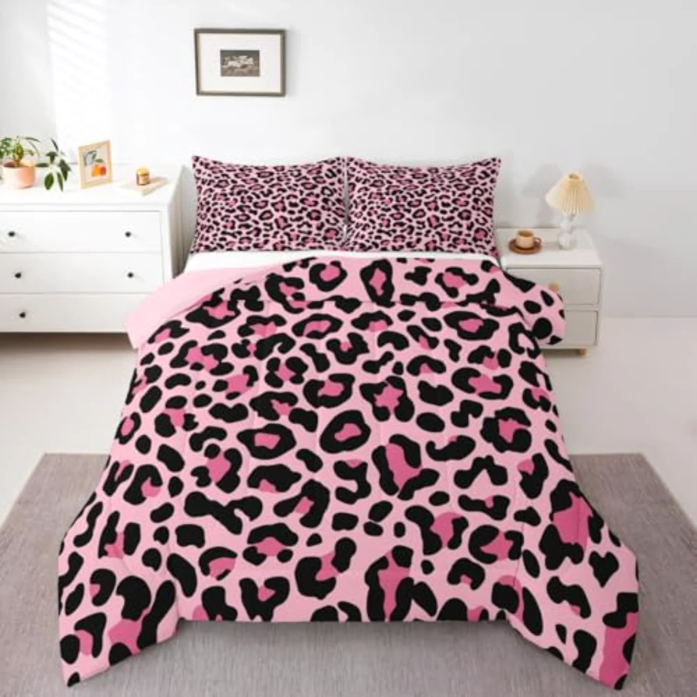 Pink Leopard Safari Down Kids Quilt, Twin